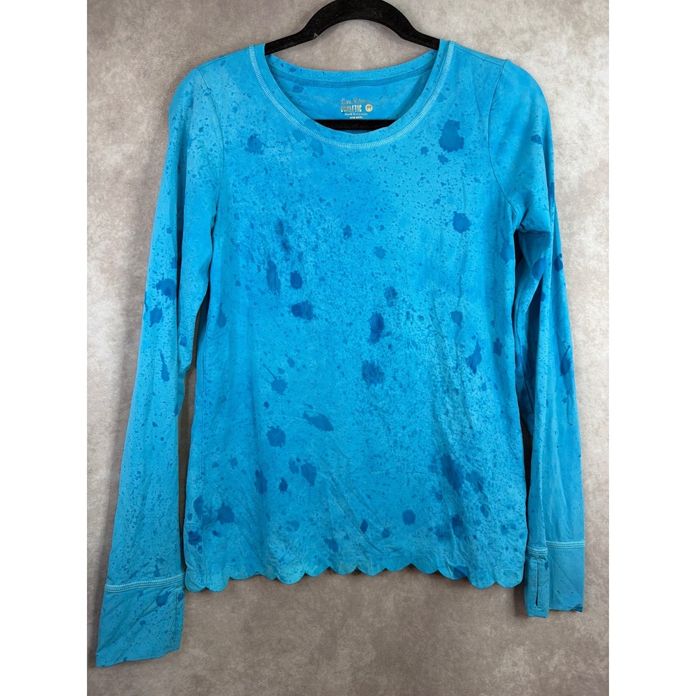 Lilly Pulitzer are at Luxletic Top M Blue Splash Scallop Hem Thumbhole 004044